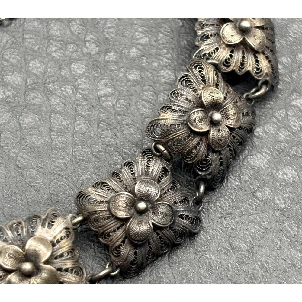 Vintage Art Deco 800 Silver Filigree Flower Panel Bracelet Silver 6.5
